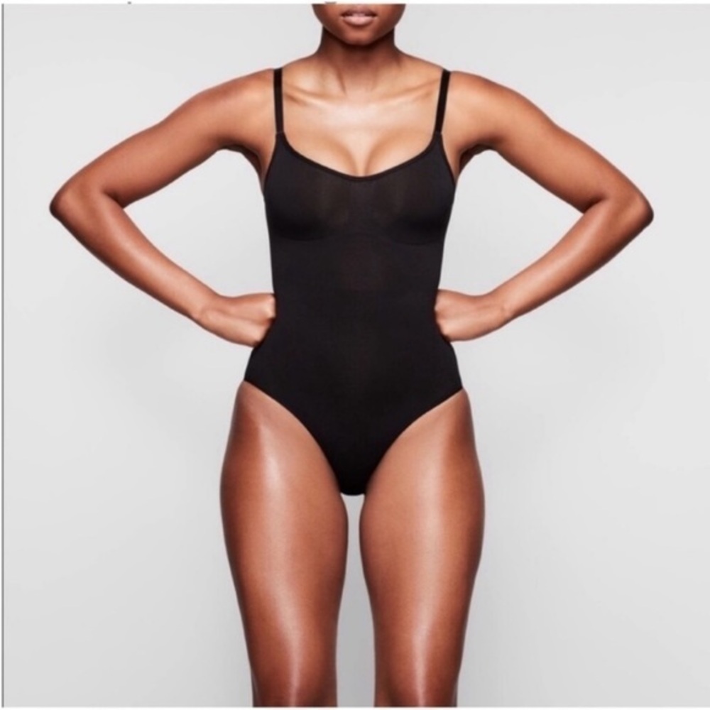Skims (B11) Scultping Bodysuit With Snaps In Onyx Black NWOT L